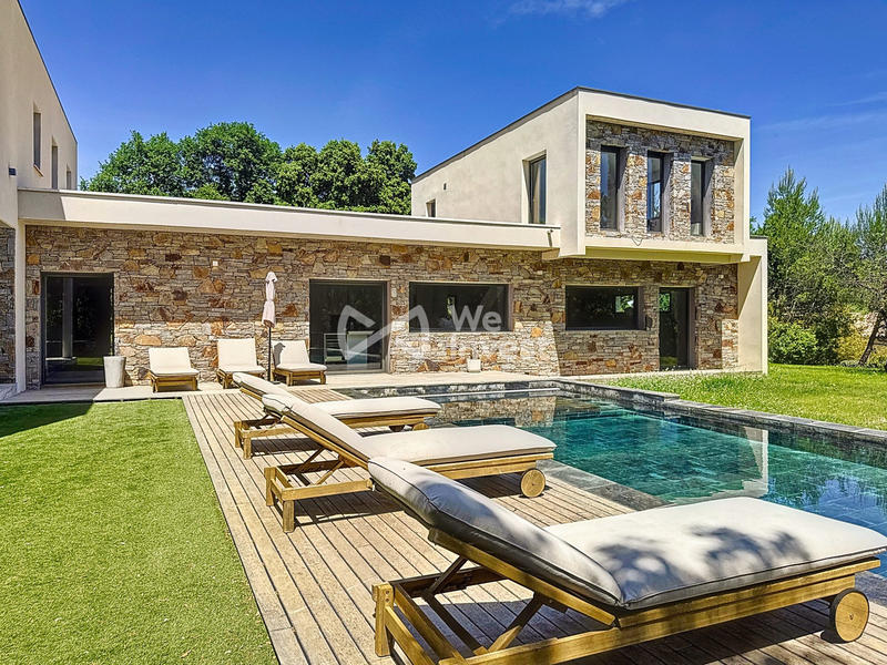 Villa - 280 m² - 5 pièces