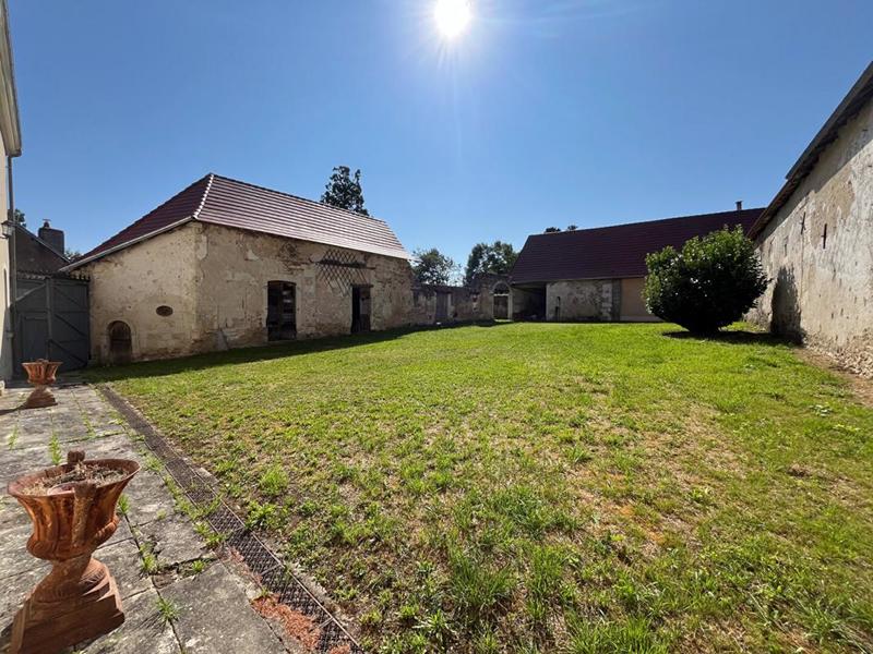 Maison - 250 m² - 7 pièces