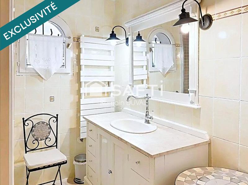 Maison - 238 m² - 7 pièces