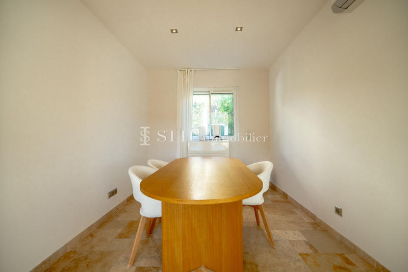 Villa - 166 m² - 4 pièces