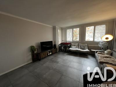 Appartement - 86 m² - 4 pièces