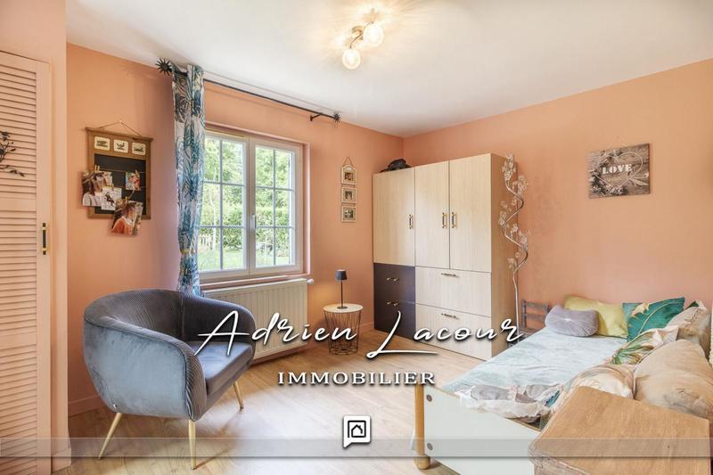 Maison - 180 m² - 8 pièces