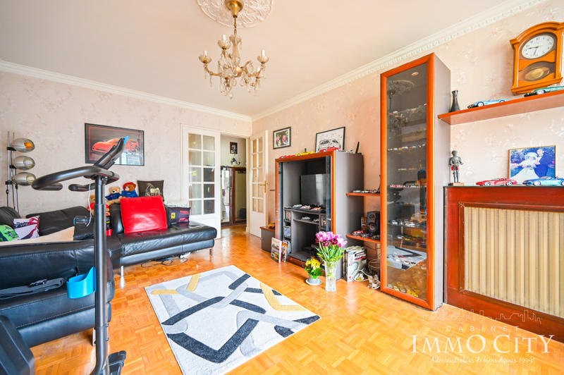 Appartement - 85 m² - 4 pièces