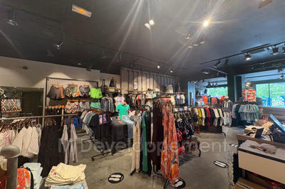 Local commercial - 108 m²