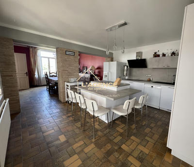 Maison ancienne - 180 m² - 7 pièces