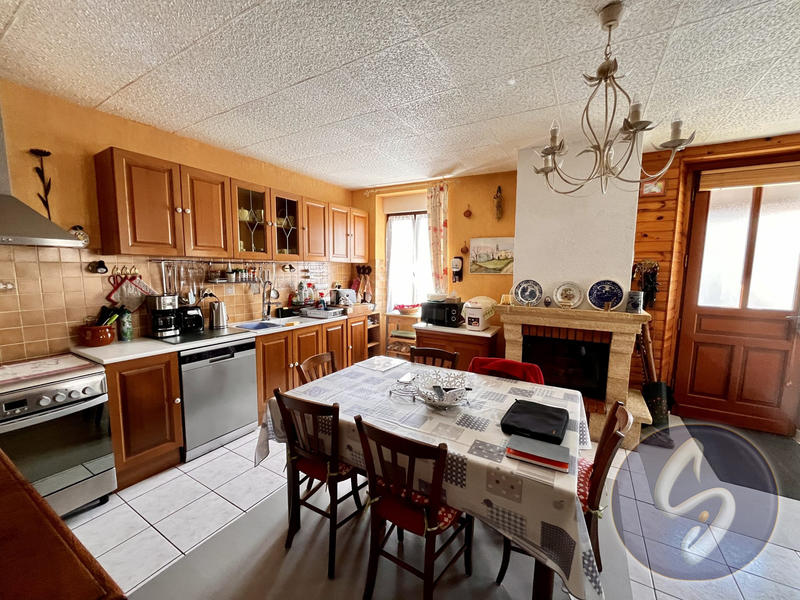 Maison traditionnelle - 150 m² - 5 pièces