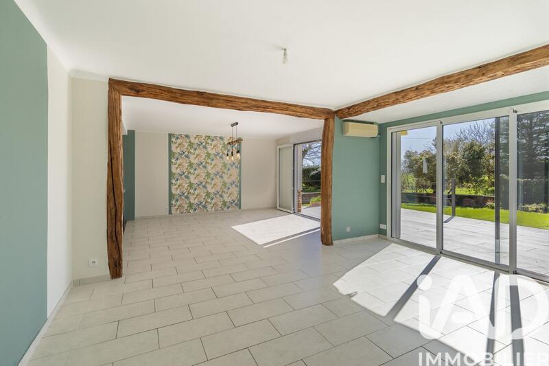 Maison de village - 174 m² - 8 pièces