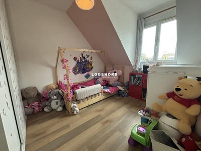 Maison - 96 m² - 5 pièces