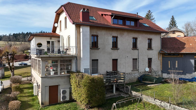 Appartement - 155 m² - 6 pièces