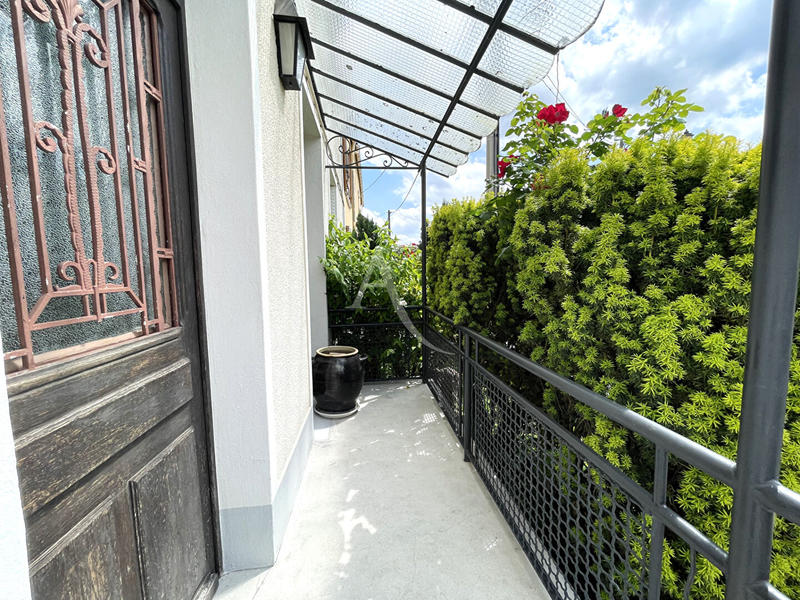 Maison - 140 m² - 5 pièces