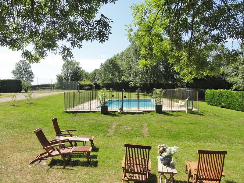 Maison - 319 m² - 12 pièces