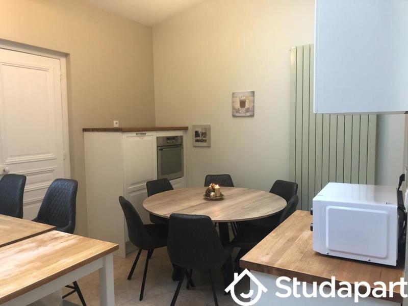 Chambre - 15 m² - 1 pièce