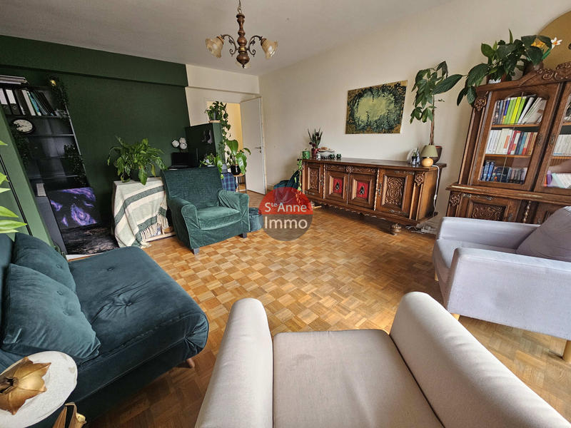 Appartement - 85 m² - 5 pièces