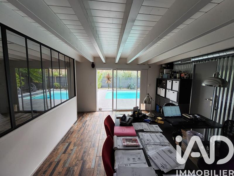 Maison - 206 m² - 8 pièces