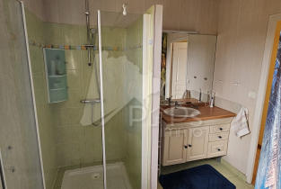 Maison - 210 m² - 10 pièces