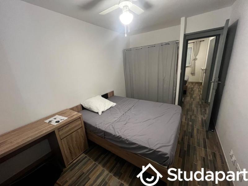 Chambre - 60 m² - 1 pièce