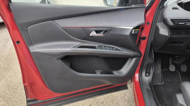 Peugeot 5008 1.2 PureTech 130 Gt-Line - 7 places Toit ouvrant