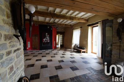 Maison - 230 m² - 7 pièces