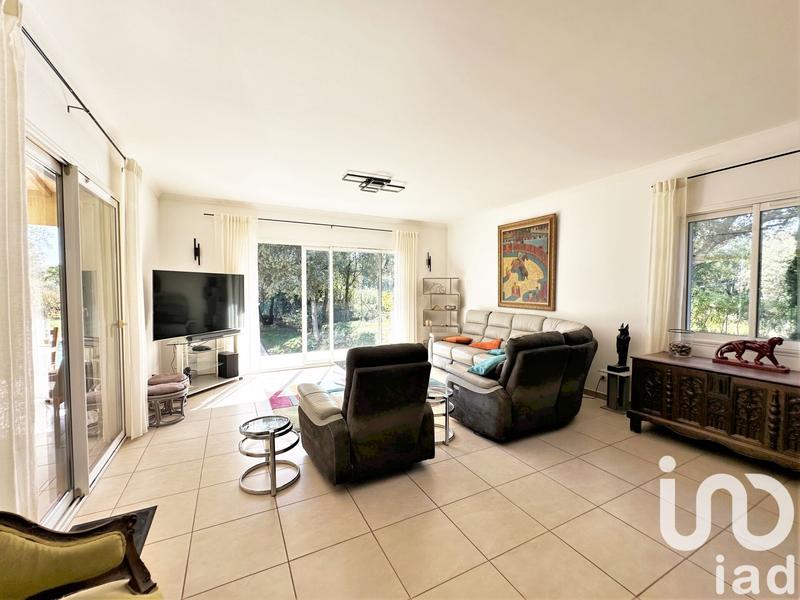 Maison - 210 m² - 8 pièces