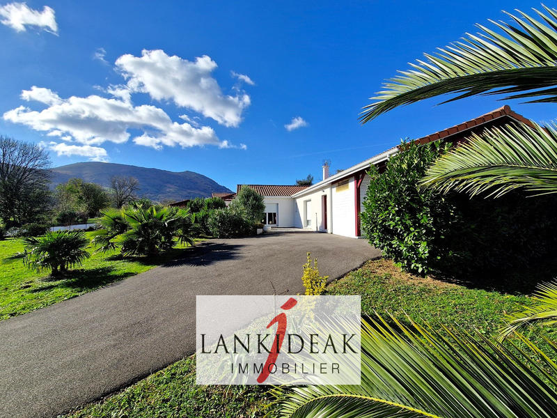 Maison - 146 m² - 5 pièces