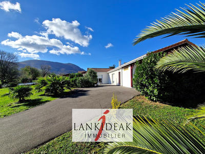 Maison - 146 m² - 5 pièces