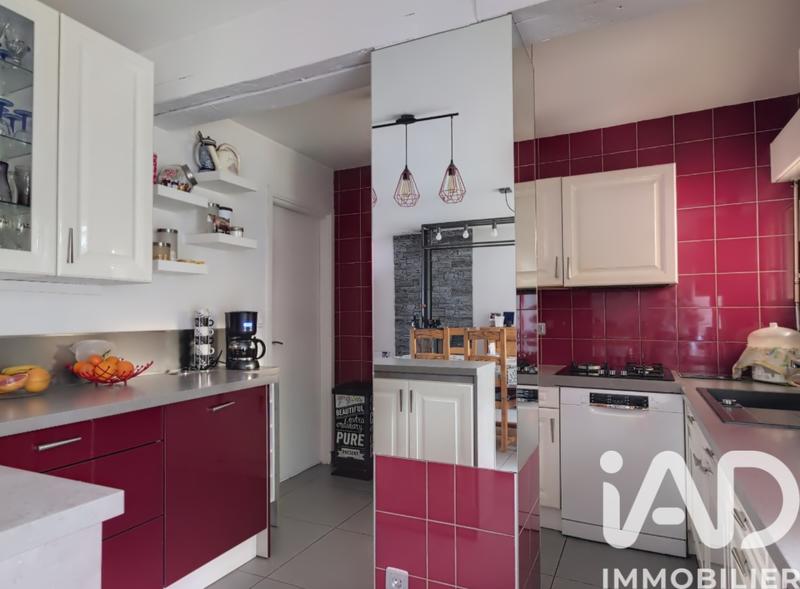 Maison - 90 m² - 5 pièces