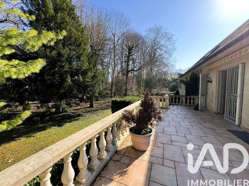 Maison - 287 m² - 8 pièces