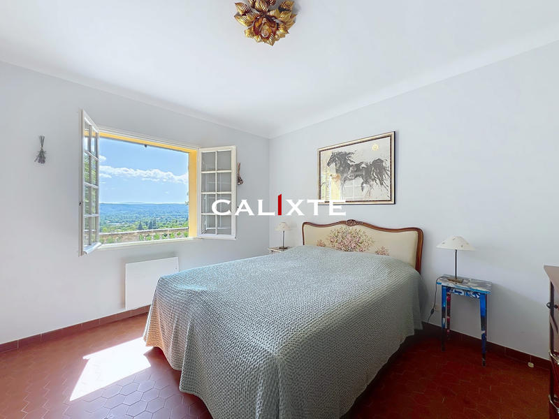 Villa - 270 m² - 8 pièces