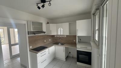 Appartement - 70 m² - 3 pièces
