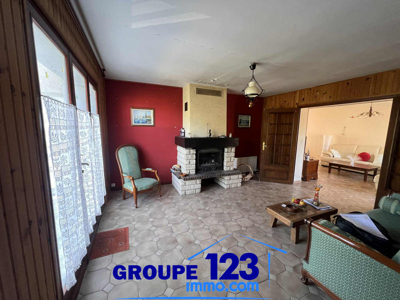 Maison - 180 m² - 8 pièces