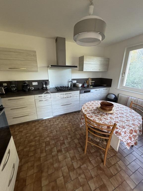 Maison - 167 m² - 6 pièces