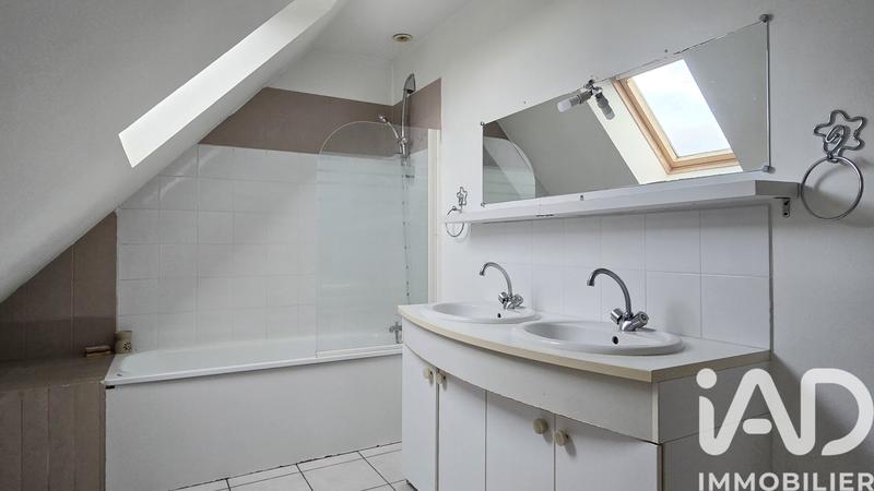 Maison - 98 m² - 5 pièces