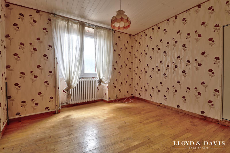 Maison ancienne - 232 m² - 11 pièces