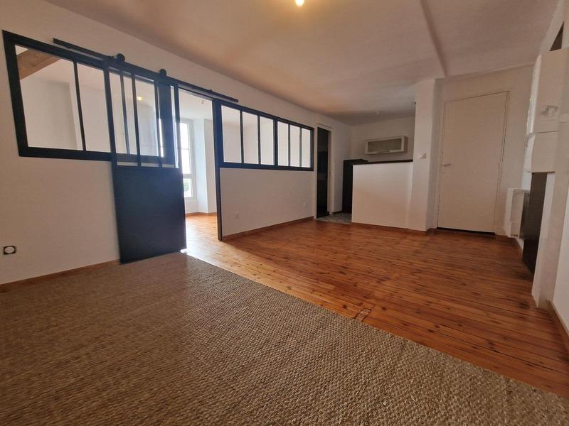 Maison - 500 m² - 20 pièces