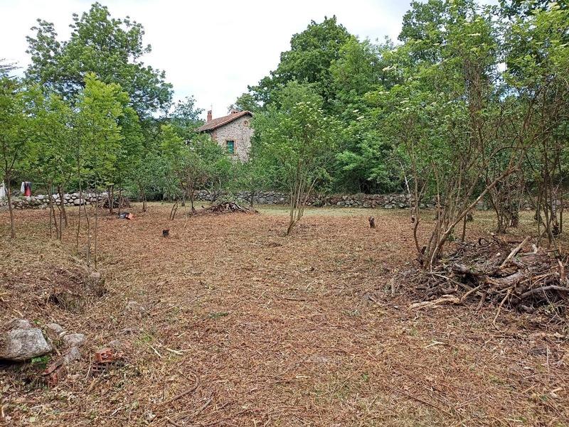 Terrain constructible - 2 470 m²