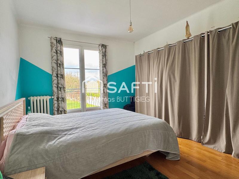 Maison - 250 m² - 9 pièces