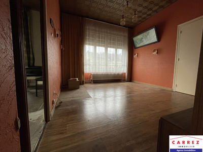 Maison - 184 m² - 11 pièces