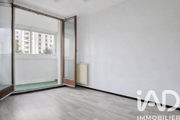Appartement - 92 m² - 5 pièces