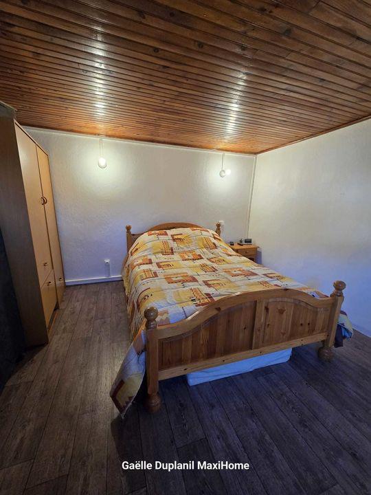 Maison - 133 m² - 11 pièces