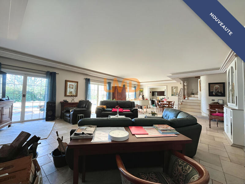 Villa - 286 m² - 7 pièces