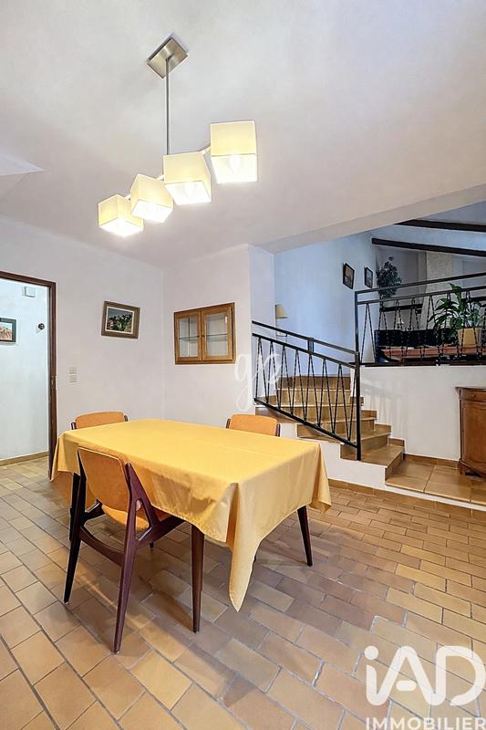 Maison - 194 m² - 15 pièces