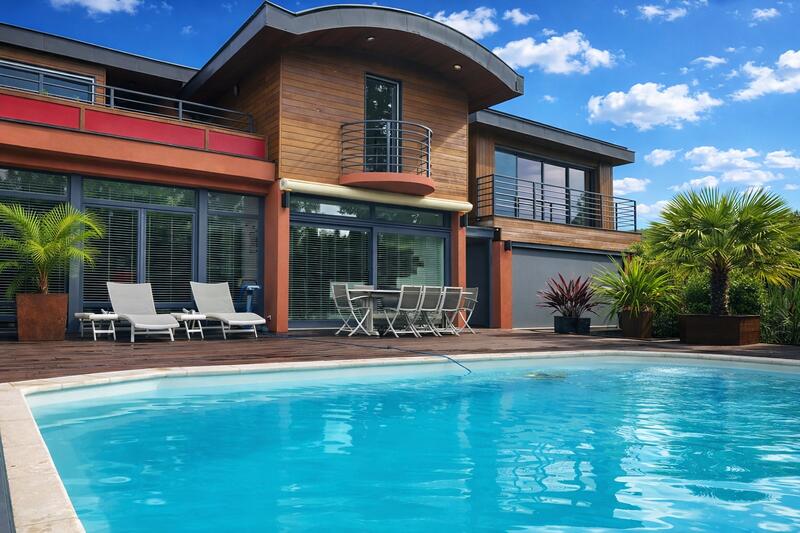 Maison - 308 m² - 7 pièces