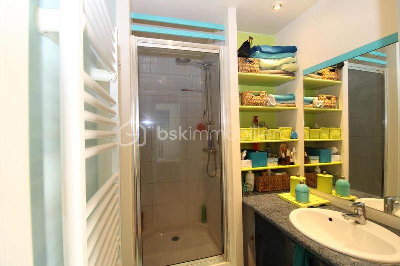 Maison - 205 m² - 7 pièces