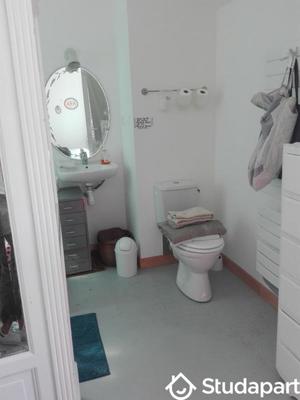 Chambre - 13 m² - 1 pièce