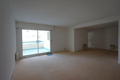 Appartement - 81 m² - 3 pièces