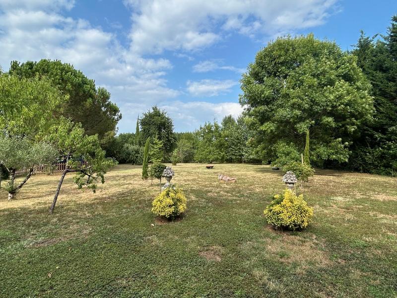 Maison traditionnelle - 170 m² - 4 pièces