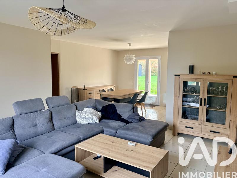 Maison - 104 m² - 5 pièces