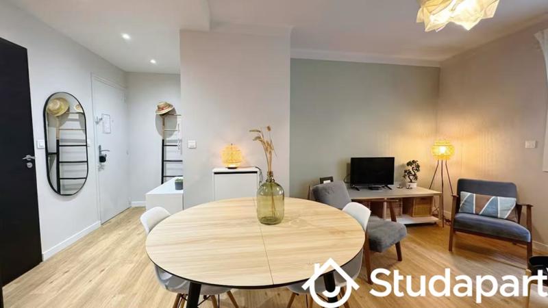 Chambre - 12 m² - 1 pièce