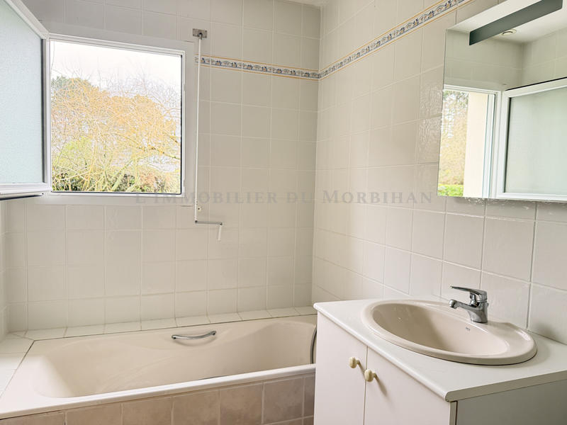 Maison - 200 m² - 8 pièces