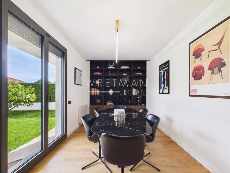 Villa - 165 m² - 6 pièces